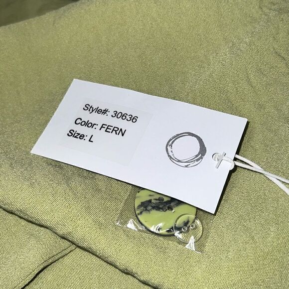 NWT Habitat Clothes to Live In Fern Color Marble Button Crinkle Swing Top L/XL - Picture 6 of 8